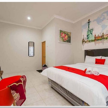 Reddoorz Near Jiexpo Kemayoran 2 Jakarta Exterior photo